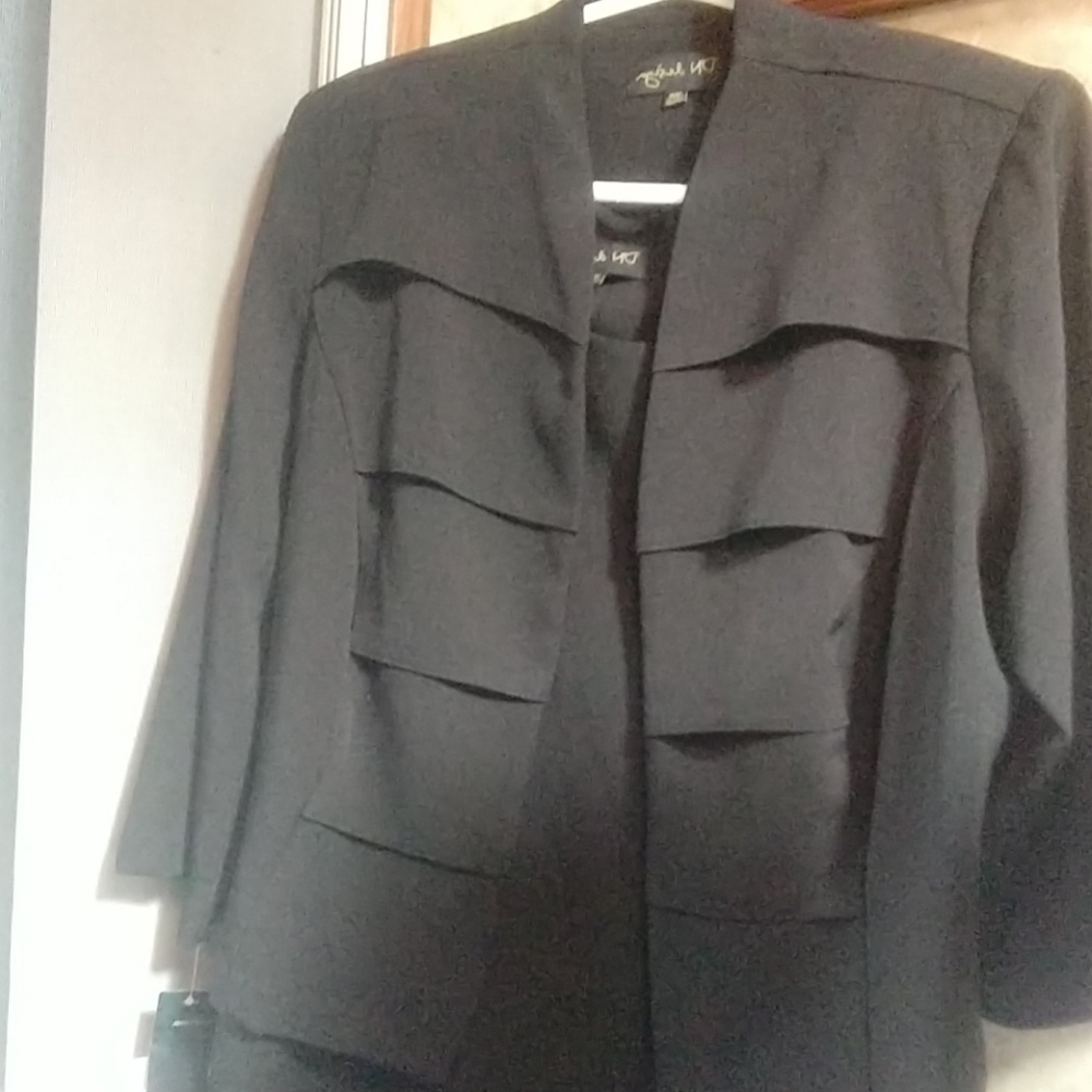 🛍️NWT🛍️New DN Design suit dress with jacket